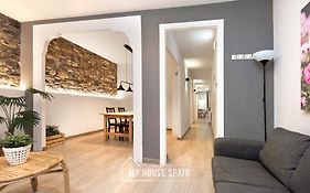 MyHouseSpain - Apartamento renovado en edificio clásico